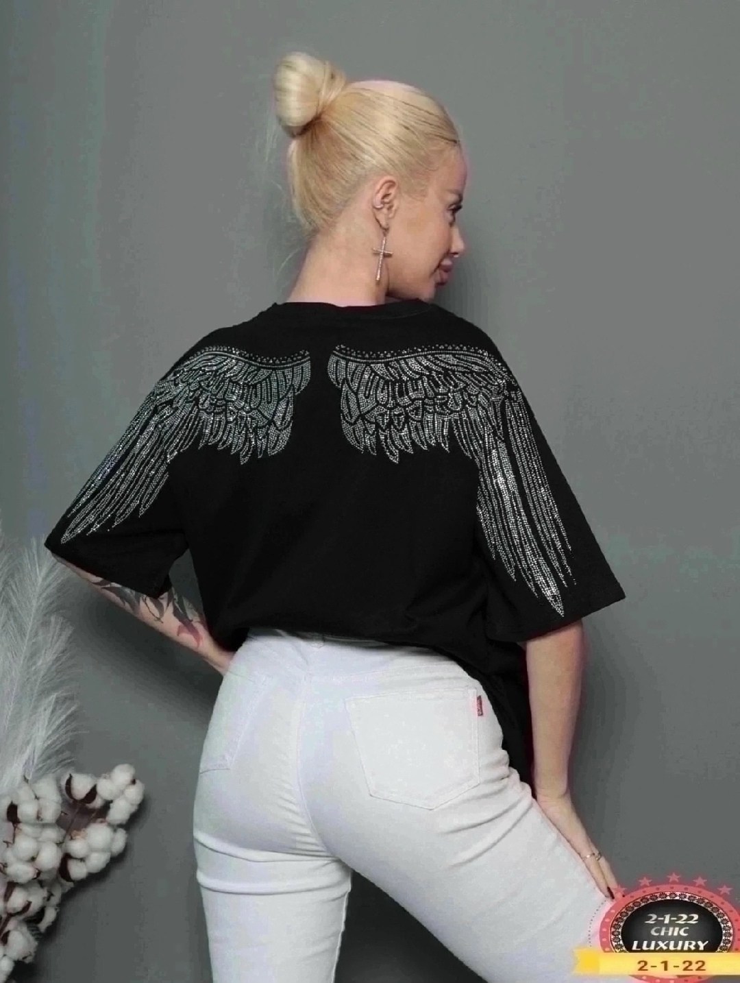 футболки со стразами,спортивные костюм,одежда в стиле,спортивные костюмы женские