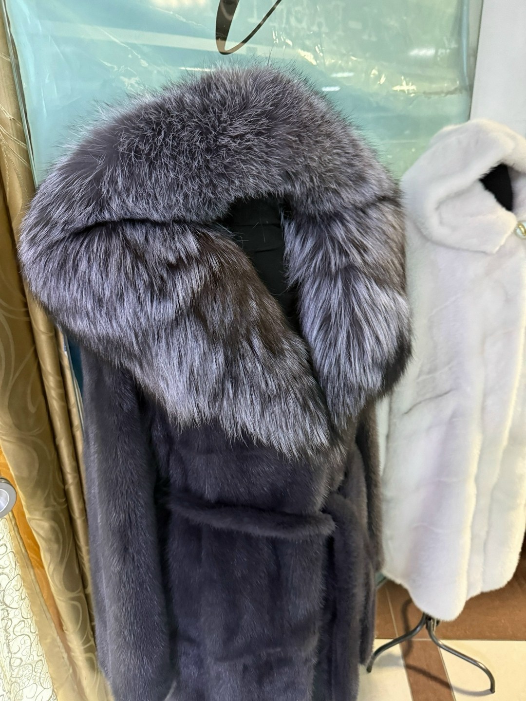 шуба норковая с капюшоном из чернобурки снежная королева,норковые шубы,шуба норковая с капюшоном,шуба норковая с чернобуркой алеф,женская шуба