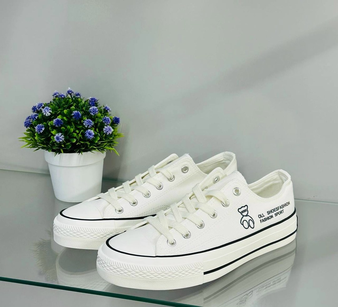 белые кеды,кеды с принтом,,кеды москва,кеды луи виттон