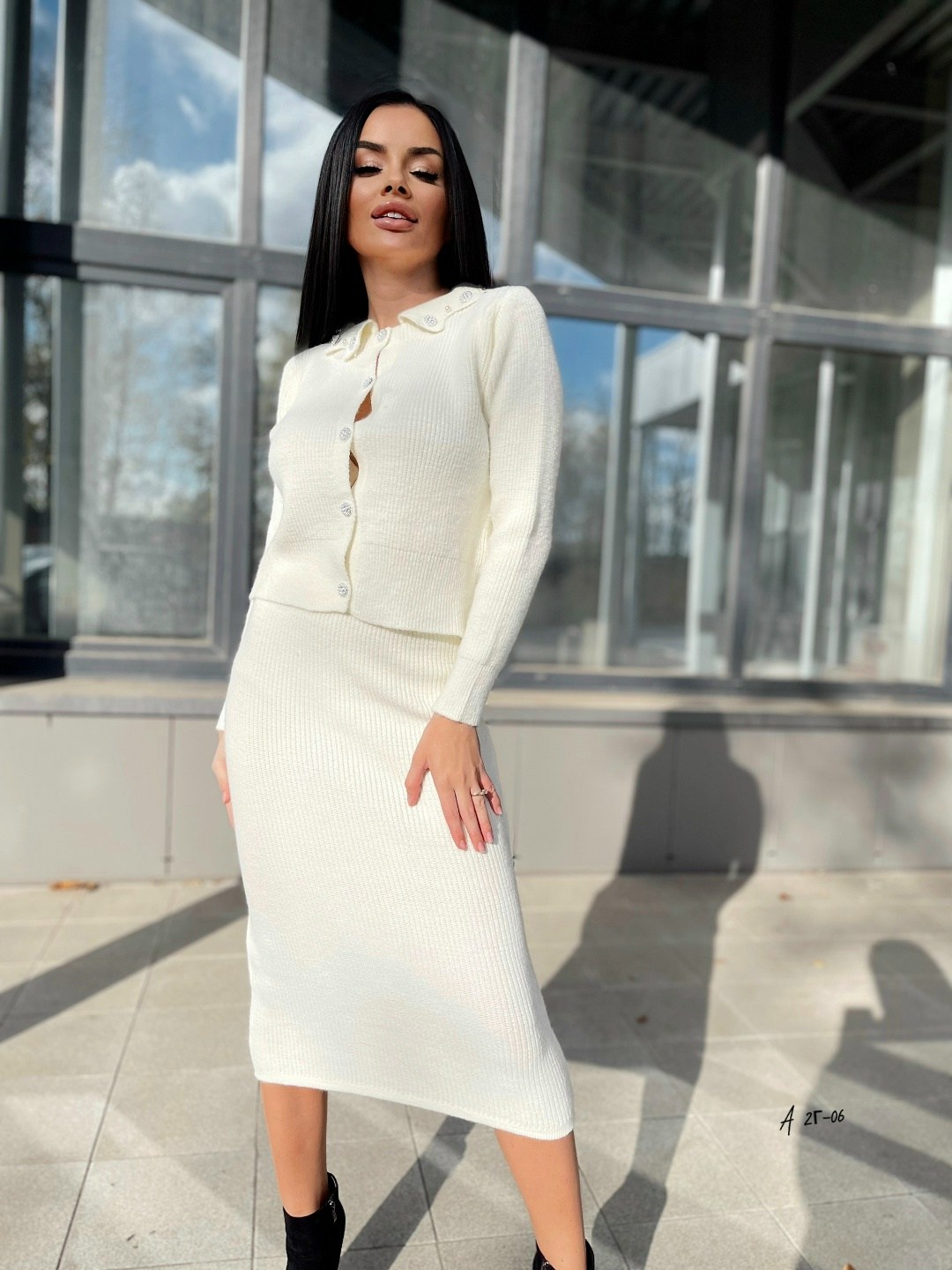 женский костюм двойка,костюм двойка с юбкой,трикотажные костюмы,белый костюм с юбкой,женские костюмы