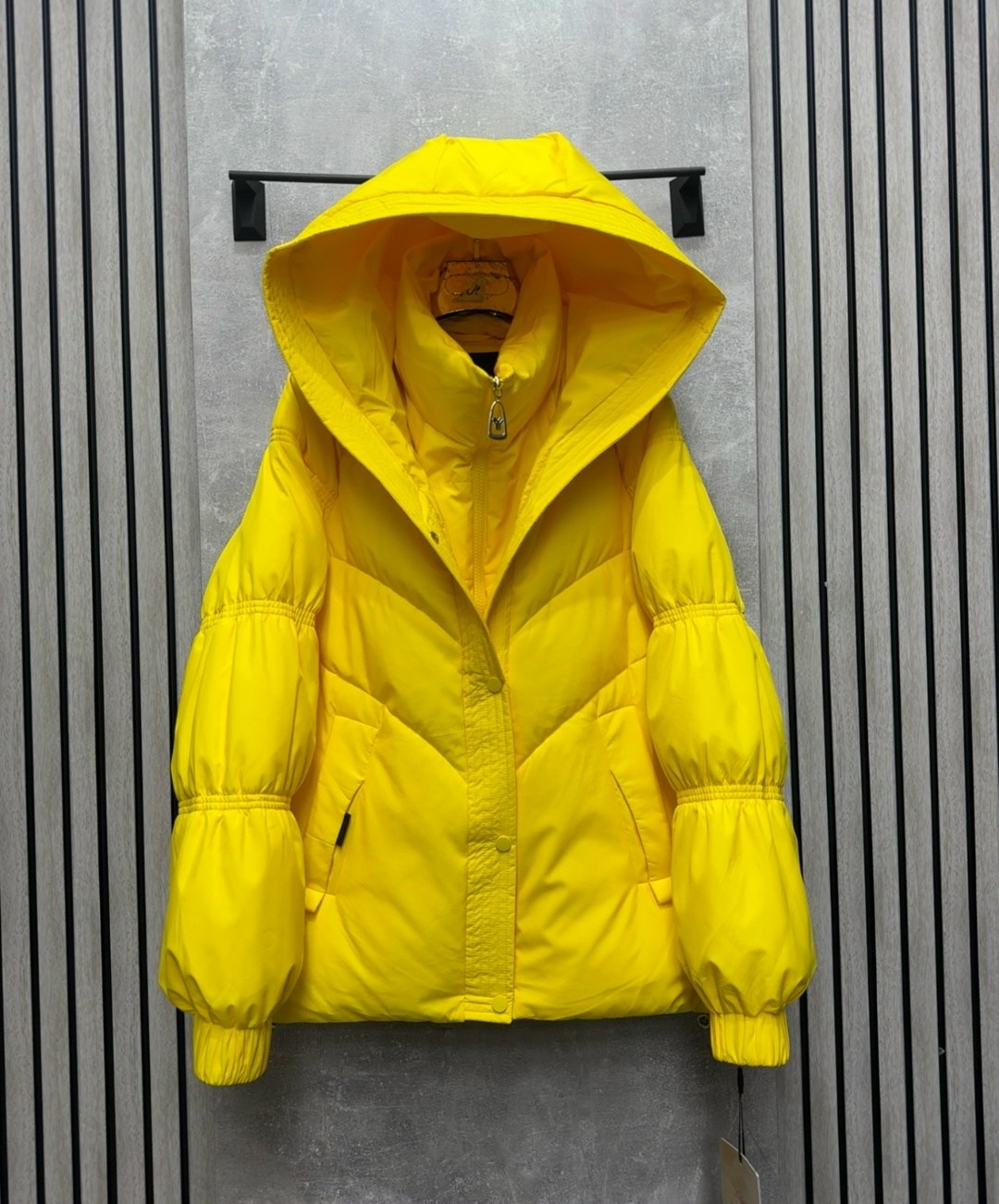 женские пуховики,куртка модная,куртка пуховик,желтый пуховик,куртка женская