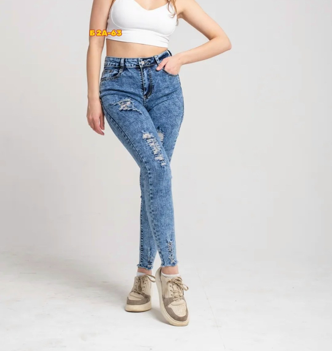 женские джинсы,голубые джинсы,джинсы модные,узкие джинсы,стильные джинсы