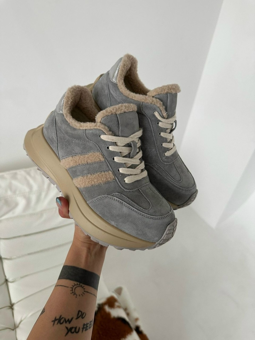 ,женские кроссовки,бежевые кроссовки,замшевые кроссовки,бежевые кроссовки женские