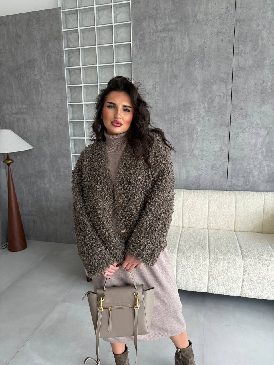 пальто барашек,шуба искусственная,шубка,меховое пальто,женская шуба