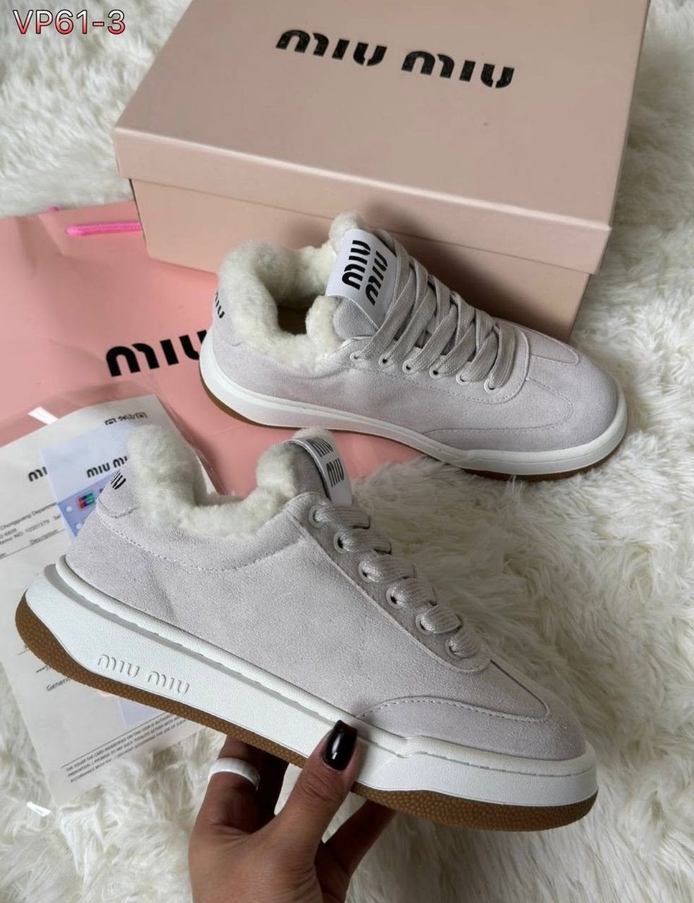 ,женские кроссовки miu miu,зимние кроссовки женские с мехом,кроссовки miu miu,кроссовки зимние женские