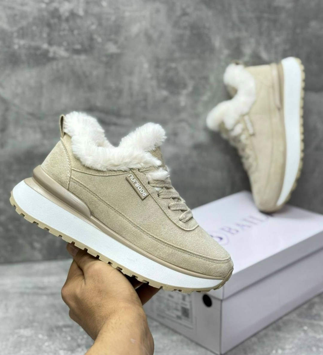 ,кроссовки зимние женские на меху,женские зимние кроссовки,женские кроссовки,кроссовки женские зимние из натуральной кожи