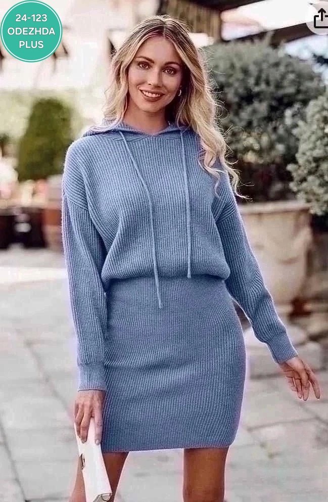 трикотажное платье,вязаные платья,женское трикотажное платье,трикотажное платье с капюшоном,вязаное платье женское