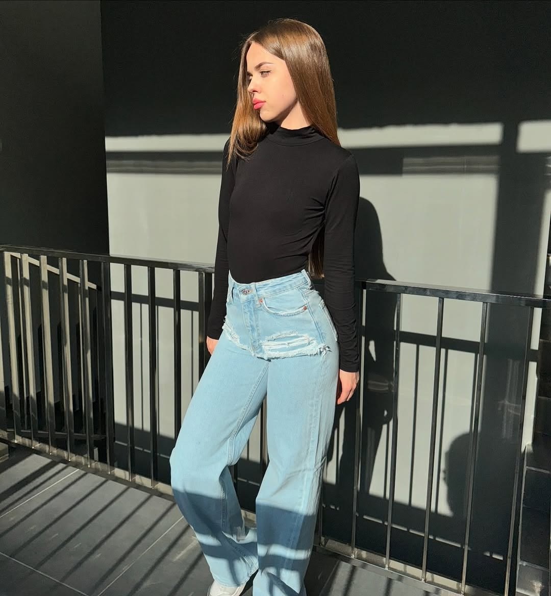 девушка,джинсы в обтяжку,девушка стиль,девушек,красивые девушки с большими попами