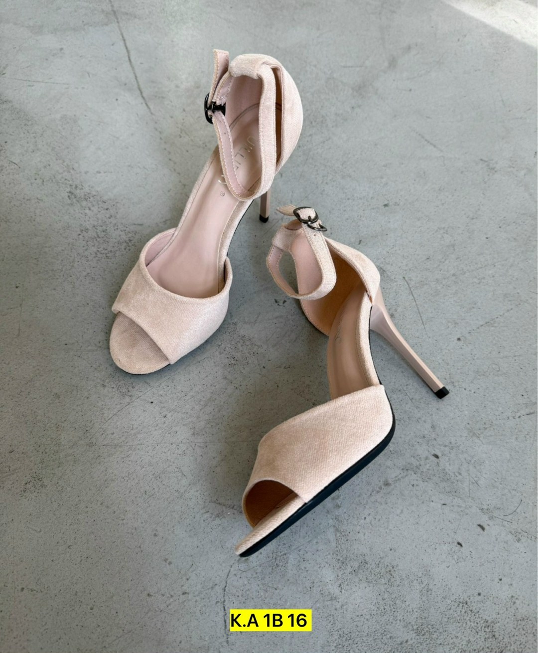 босоножки на шпильках,босоножки на каблуках,босоножки женские,женские босоножки на каблуке,открытые босоножки