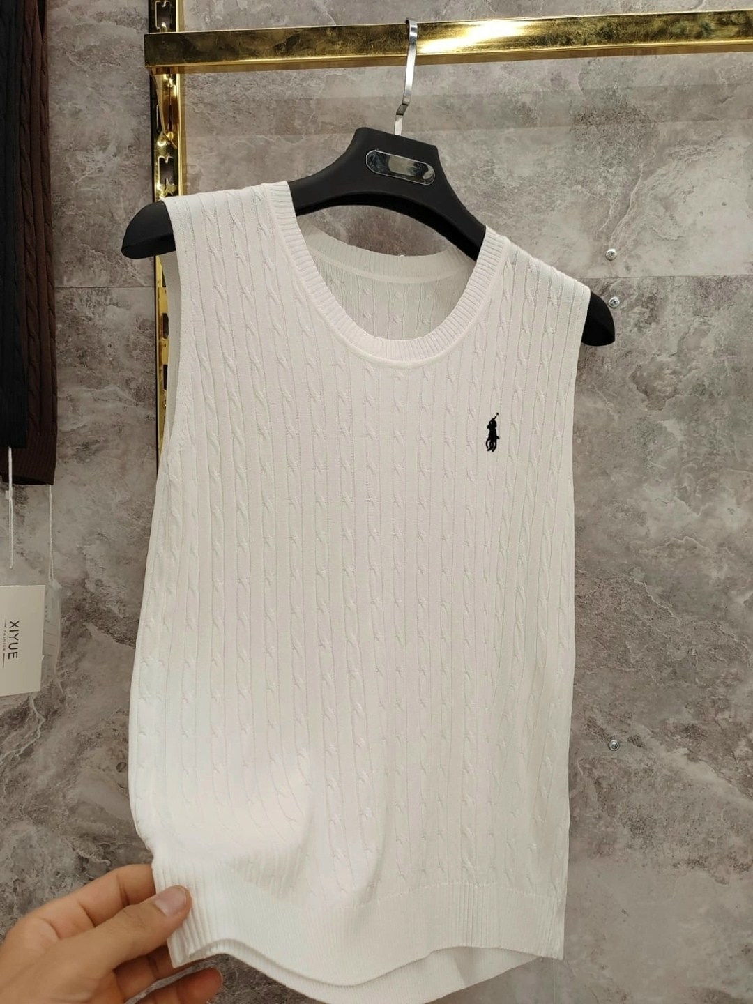 вязаные жилеты,жилетка вязаная,безрукавка жилет,мужской вязаный жилет,жилет