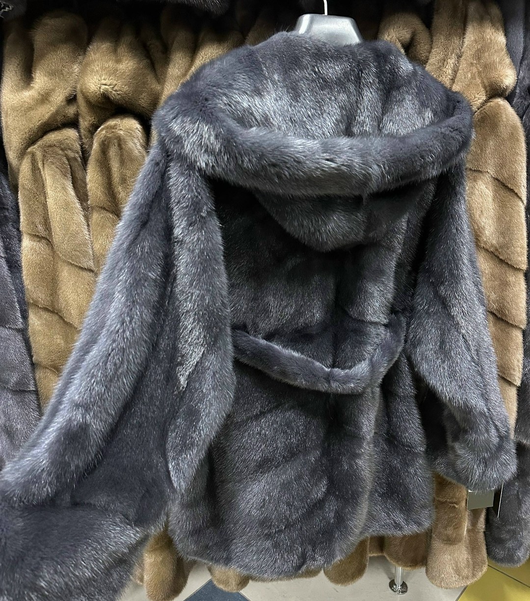 шуба норковая,норковая шуба с капюшоном,шуба из норки,шуба норка,шуба норковая женская