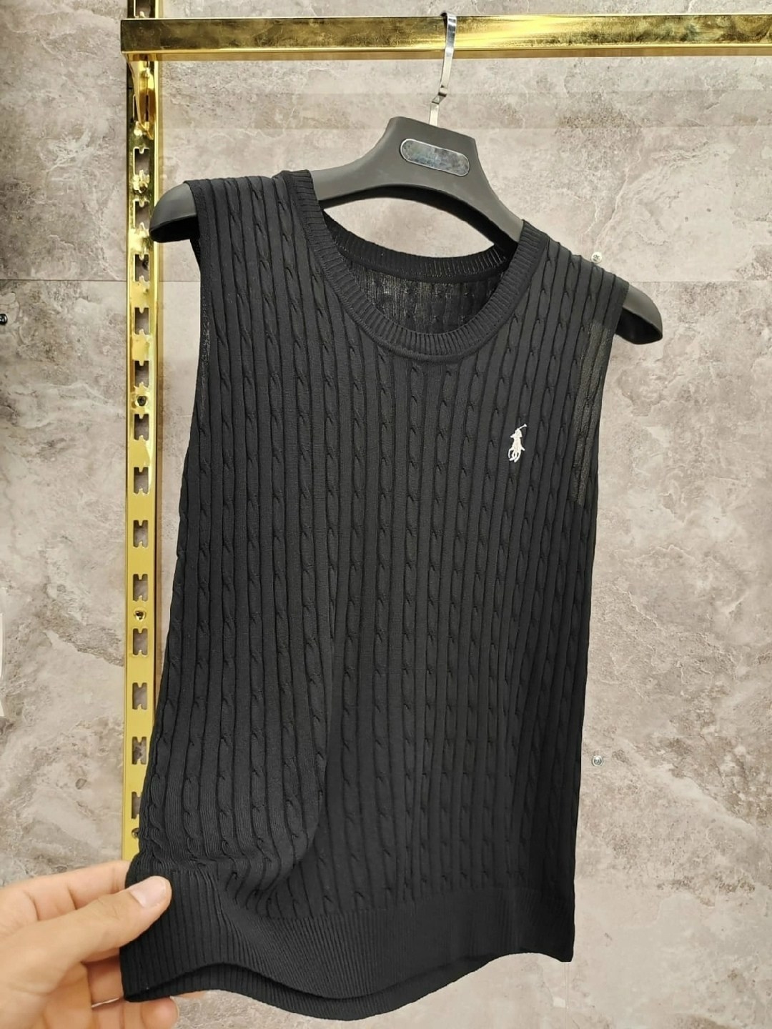 вязаные жилеты,жилетка вязаная,безрукавка жилет,мужской вязаный жилет,жилет