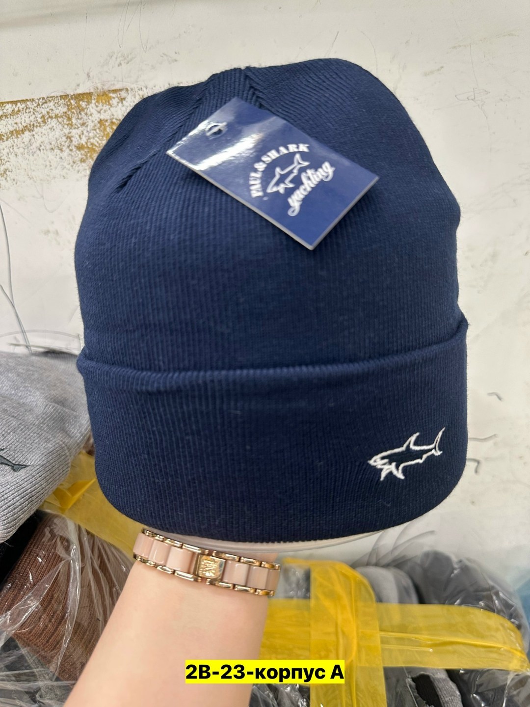 мужская шапка,брендовые шапки,шапки оптом,мужской комплект шапка,теплые шапки