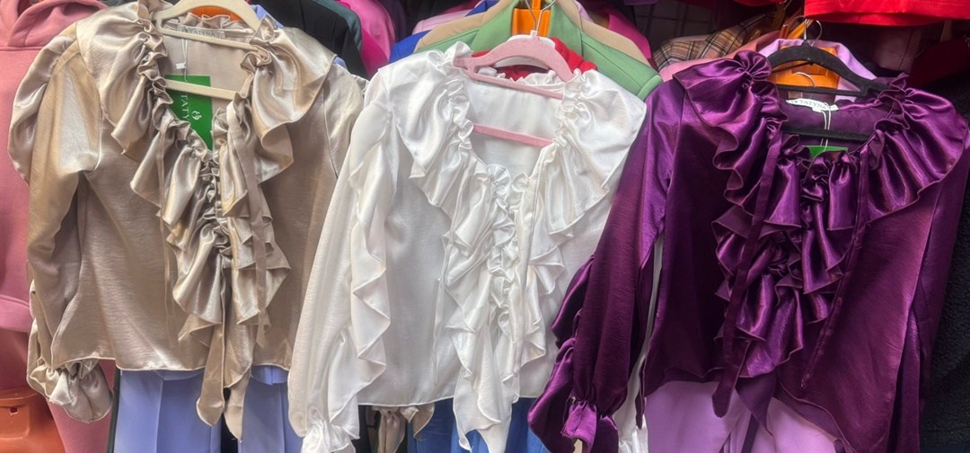 блузка с оборками,элегантная блузка,модная блузка,блузка для женщин,фиолетовая блузка