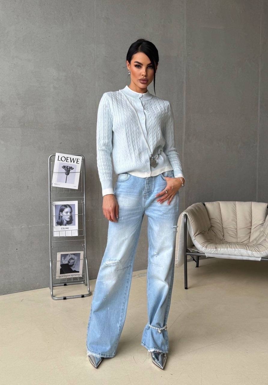 голубые джинсы,женская кофта,кардиган вязаный