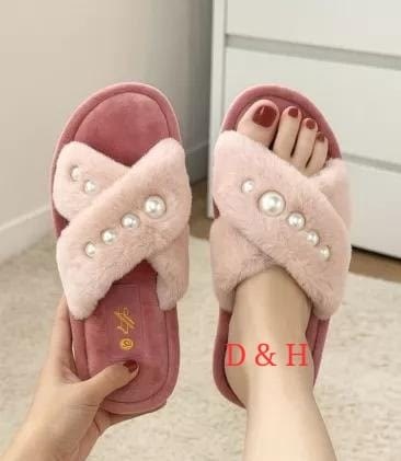 домашние меховые тапочки,тапочки модные,пушистые модные тапочки,женские домашние тапочки,меховые тапочки