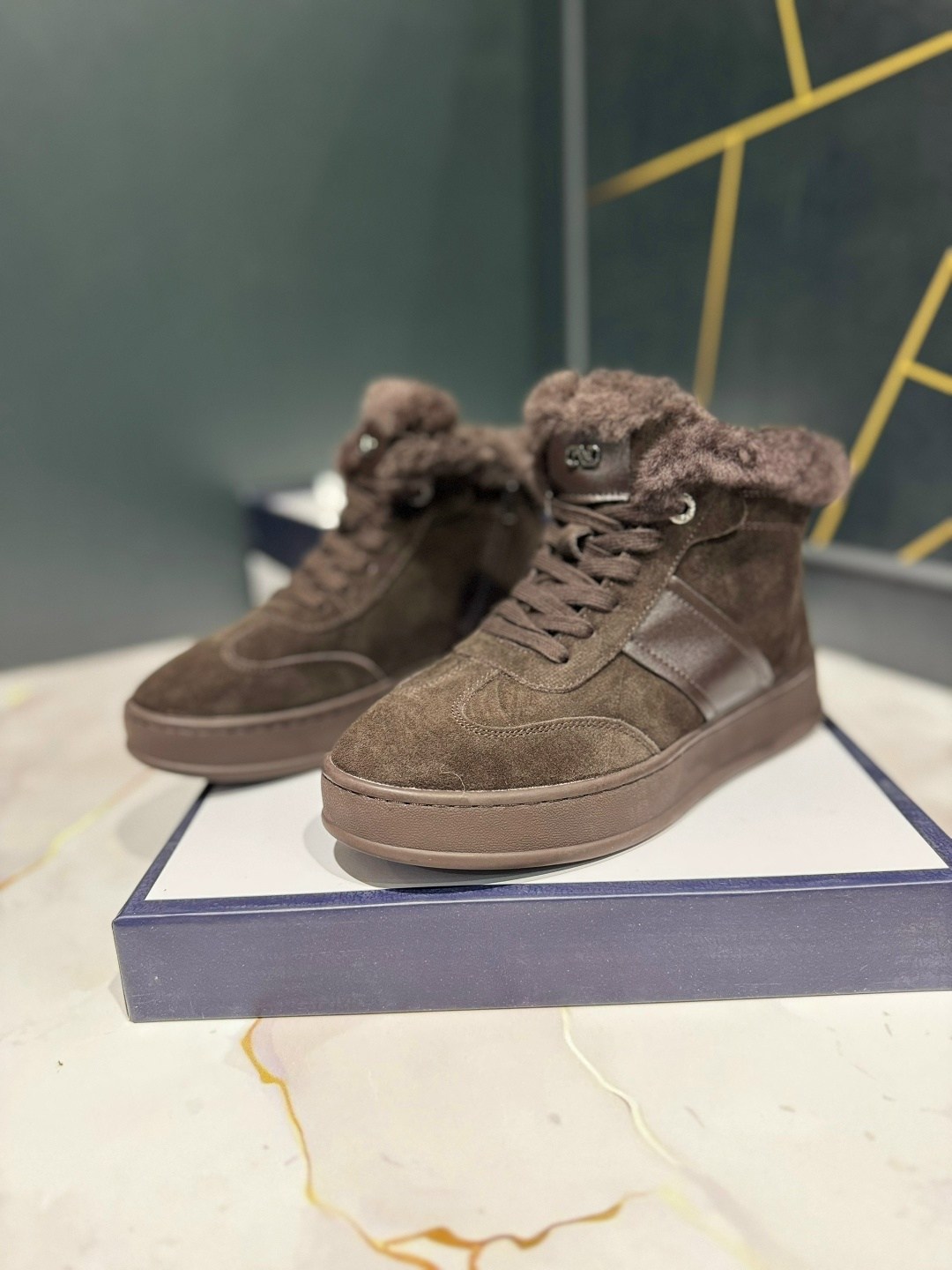 ,ботинка женские зимние,женская зимняя ,зимние женские кроссовки,обуви