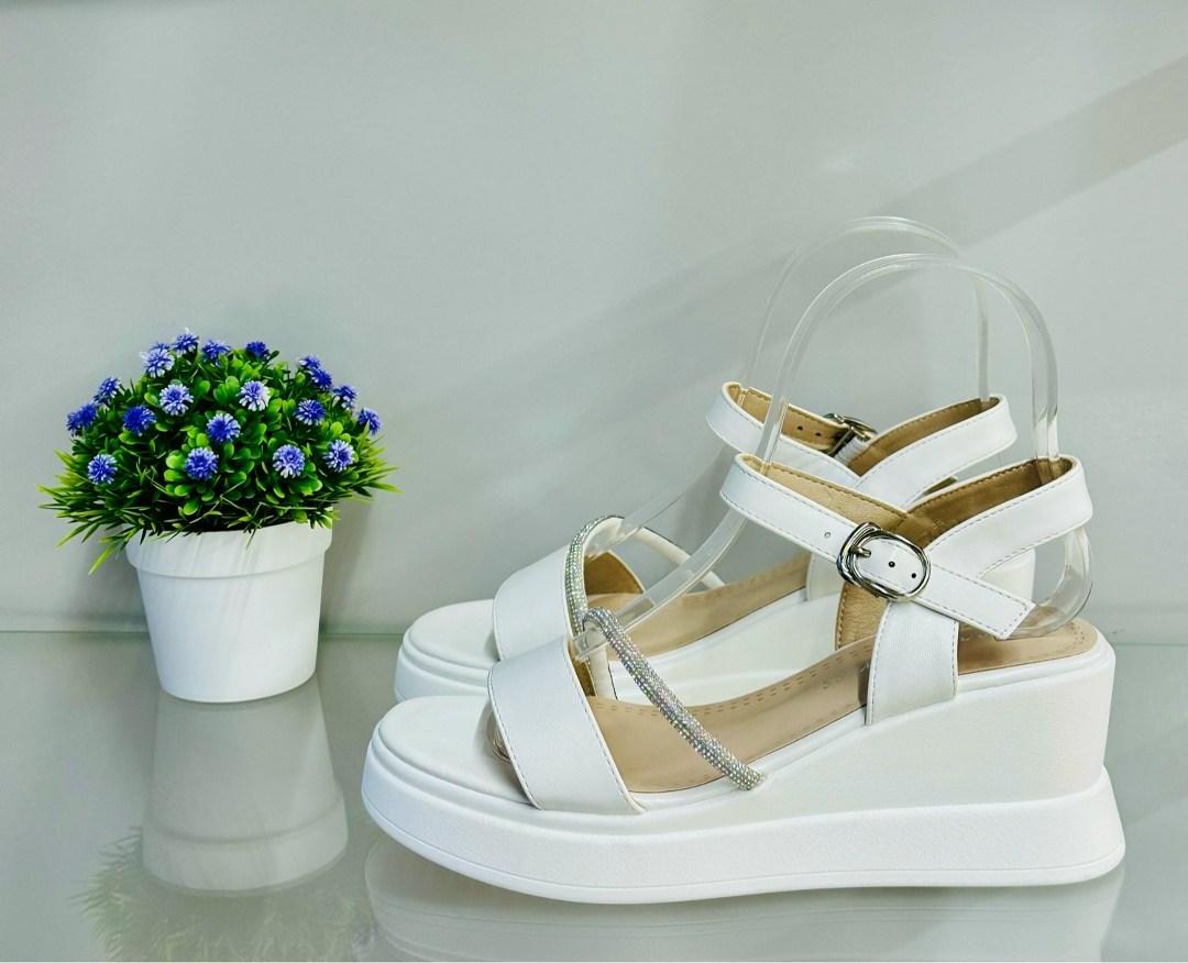 босоножки женские белые,босоножки женские,белые босоножки,босоножки молочные,