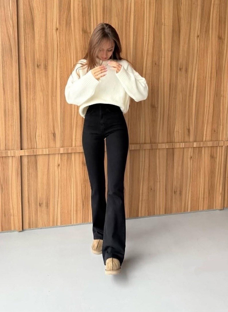 черные джинсы клеш,джинсы клеш женские,клёш от колена джинсы,джинсы женские с высокой посадкой клеш,джинсы клеш с высокой посадкой