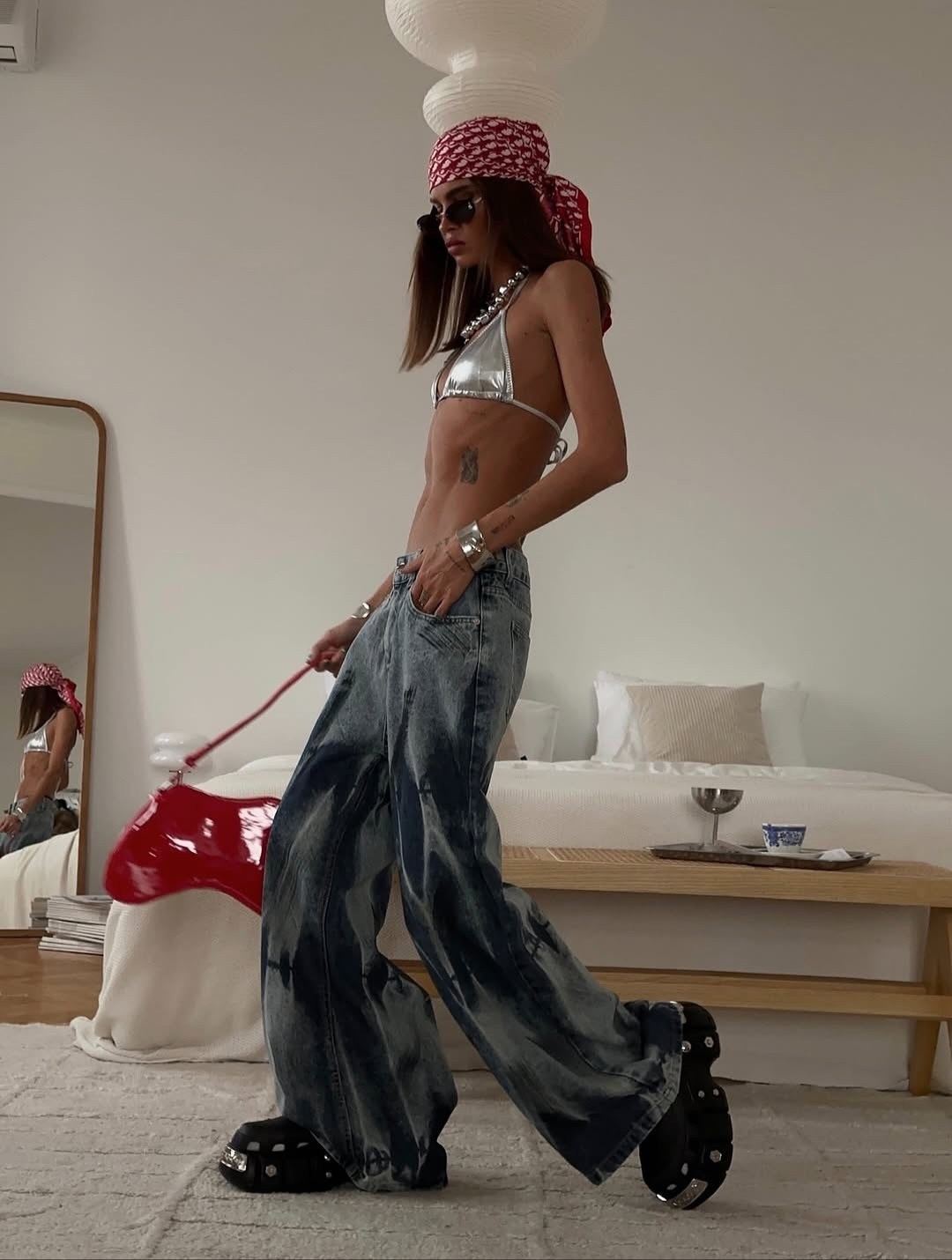 джинсы стильные,джинсы модные,широкие джинсы,одежда джинсы