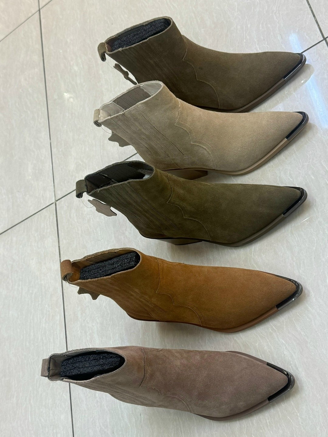 ,казаки замшевые эконика,казаки женские,ботильоны казаки,ботильоны замшевые