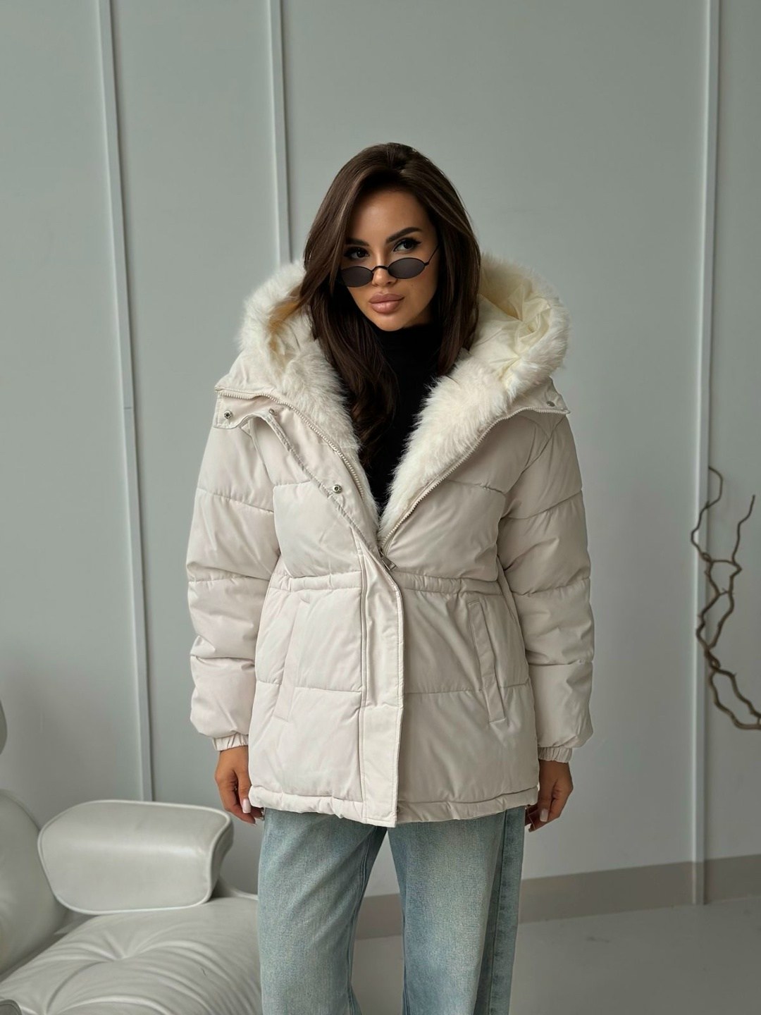 куртка с меховым капюшоном,куртка зимняя женская,куртка зимняя женская теплая,куртка зимняя,модная куртка