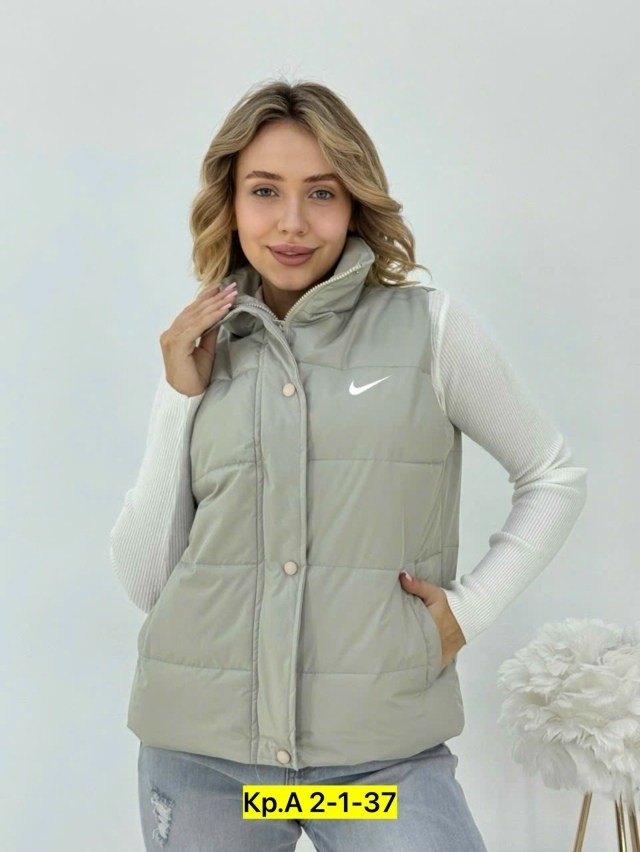 жилетка женская утепленная,жилетка женская,жилет теплый,жилет женский утеплённый,жилет демисезонный