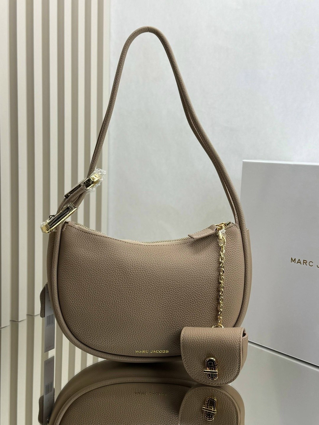 michael kors сумка на плечо,сумка michael kors,marc jacobs сумка,женская cумка michael kors,сумка marc jacobs женская