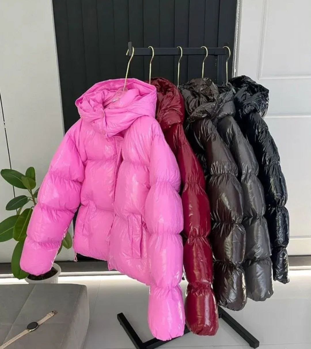 лаковая куртка,куртка,куртка короткая,весенние куртка,женские куртки