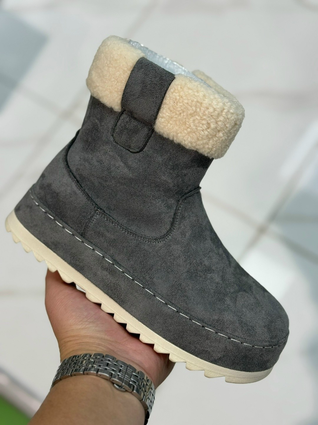 женские угги,,угги женские зимние,зимние угги,угги