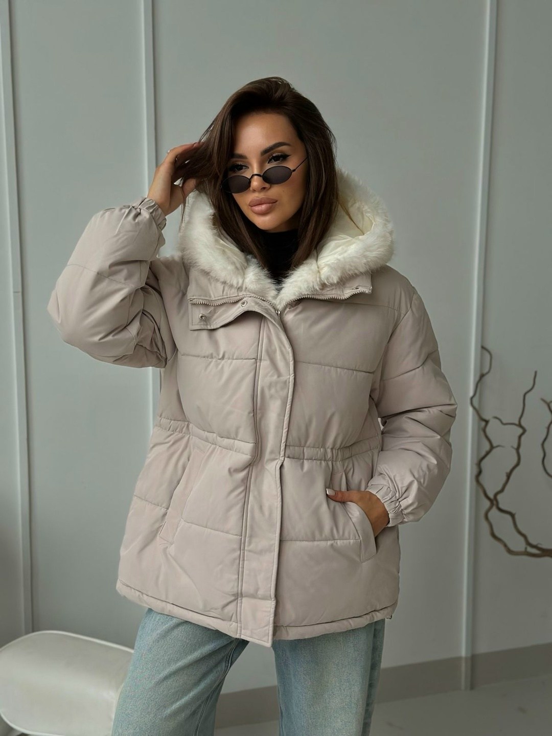 куртка с меховым капюшоном,куртка зимняя женская,куртка зимняя женская теплая,куртка зимняя,модная куртка
