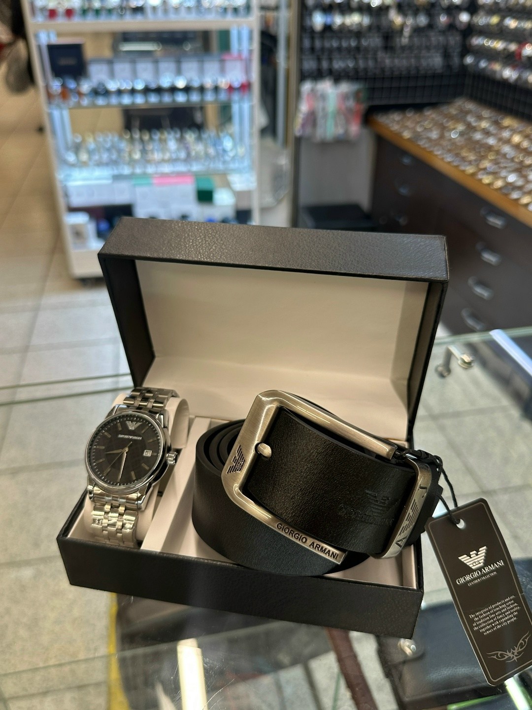 набор часы и ремень в коробке джорджио армани,мужской подарочный набор,подарочный набор часы ремень,подарочный набор для мужчин ремень,мужские наборы