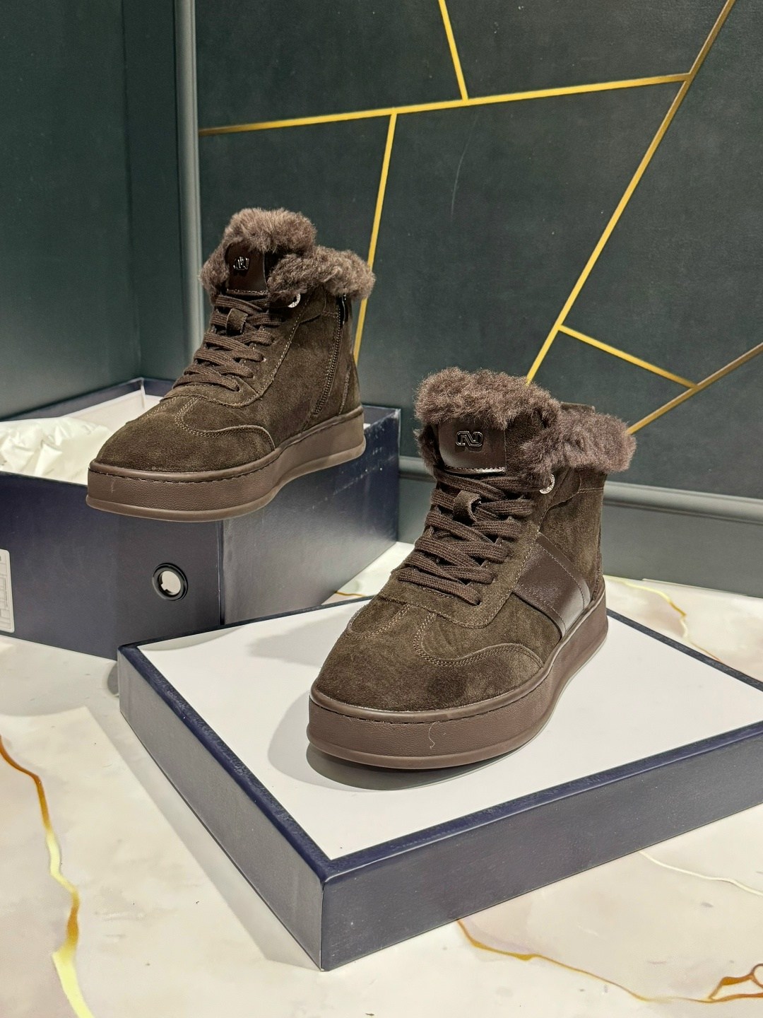 ,ботинка женские зимние,женская зимняя ,зимние женские кроссовки,обуви