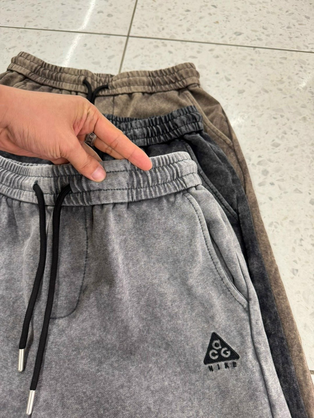 джинсы брюки,штаны спортивные,штаны джинсы,брюки джоггеры,джинсы джоггеры