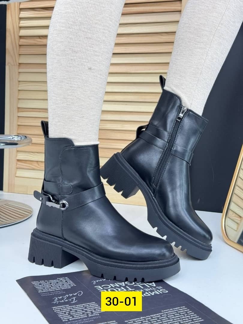 ,женские ботинки,женская ,обуви,ботинка