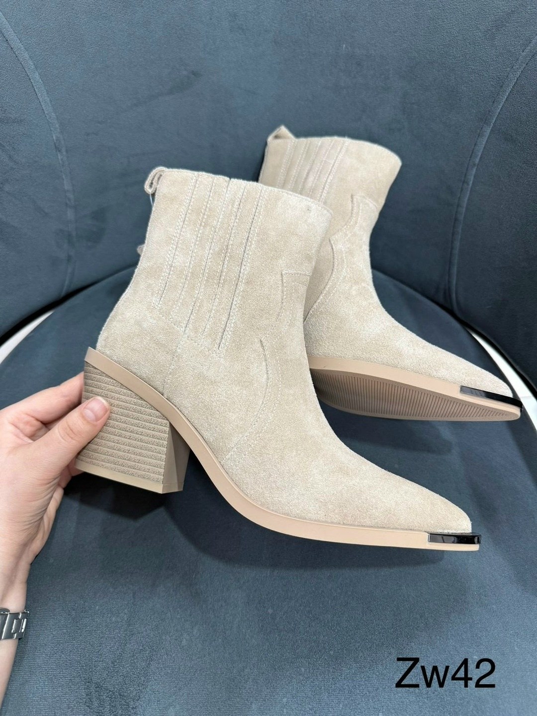 ,казаки замшевые эконика,казаки женские,ботильоны женские,замшевые ботильоны