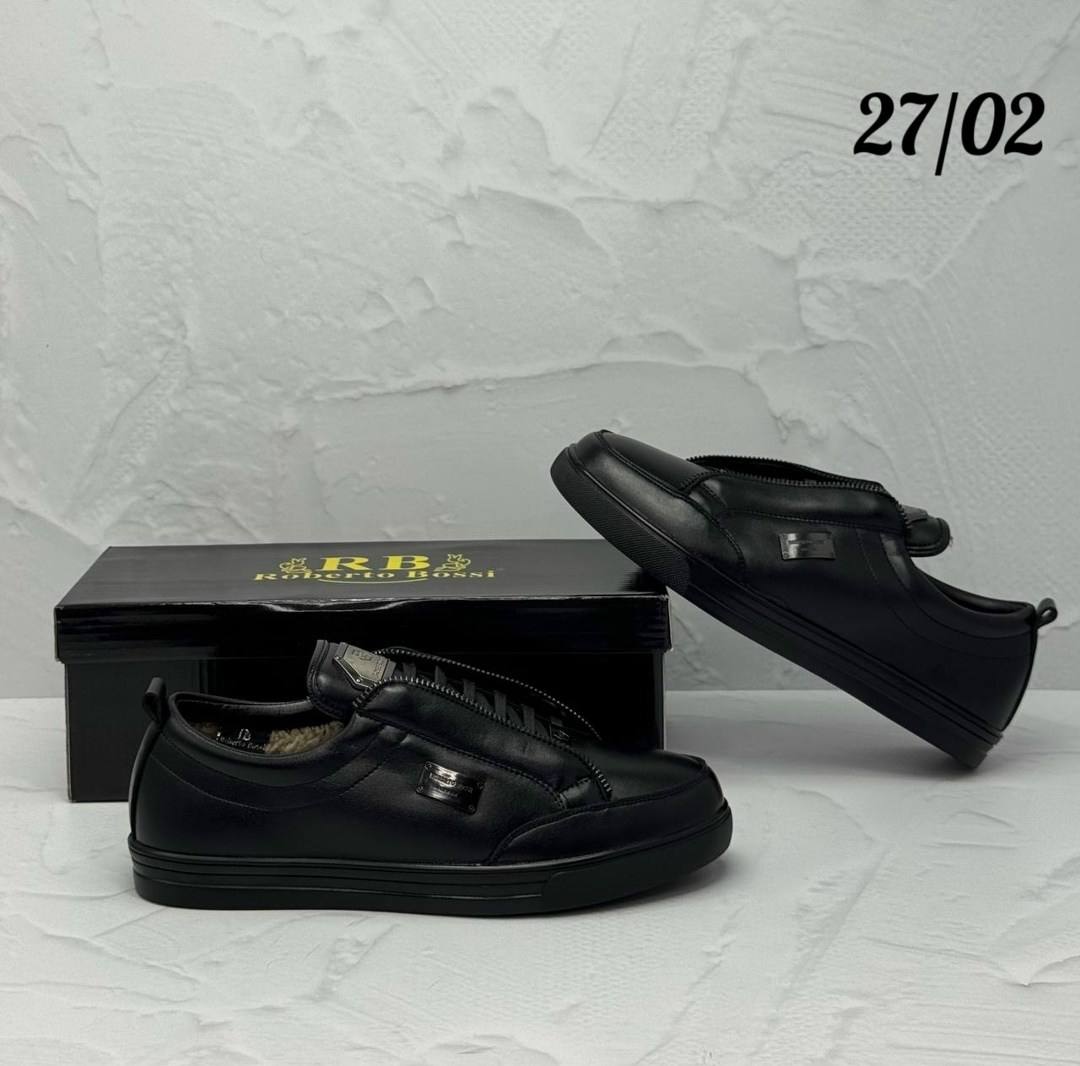 ,мужская ,мужская  кроссовки,слипоны мужские,кроссовки для мужчин