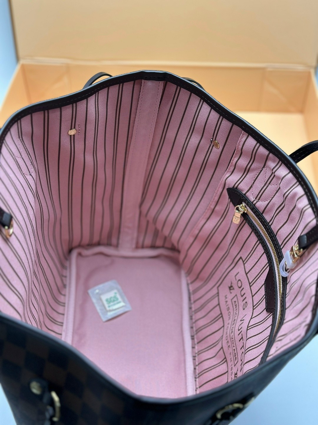 louis vuitton neverfull,louis vuitton neverfull mm,louis vuitton bag,louis vuitton monogram,cумка louis vuitton