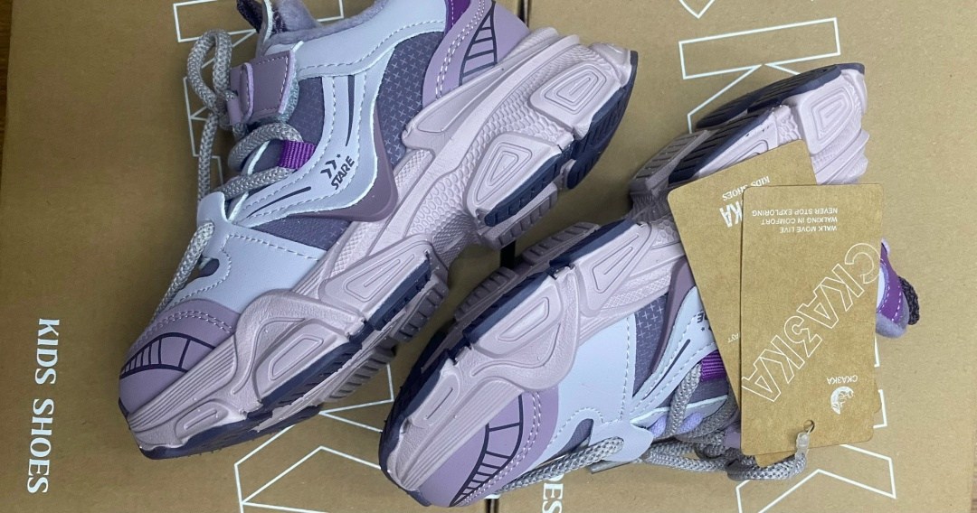 кроссовки,кроссовки для девочек,,детские кроссовки,спортивная