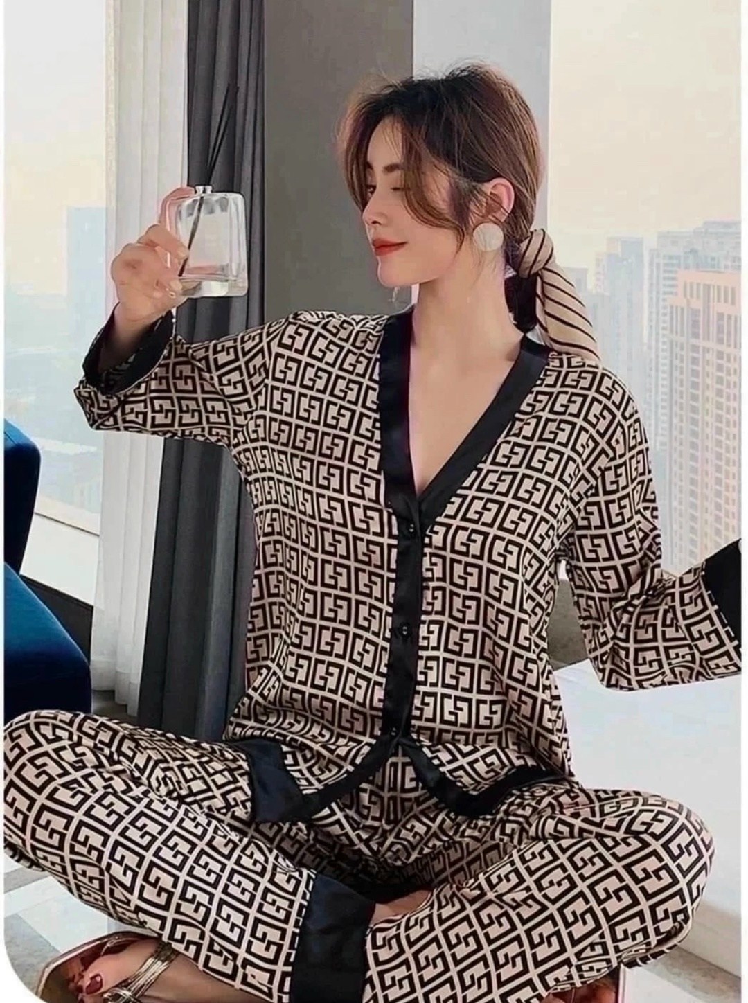 пижама шелковая фенди,пижамы женские 2025 модные,женские пижамные комплекты,пижама  для дома,модная пижама