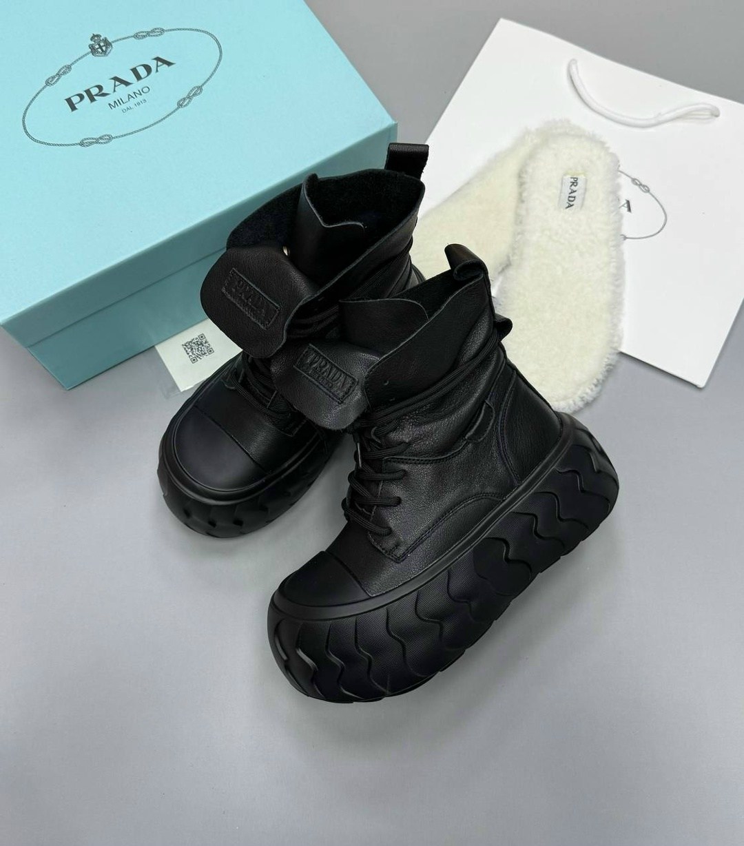ботинки прада,,ботинки prada,ботинки женские,зимние ботинки прада