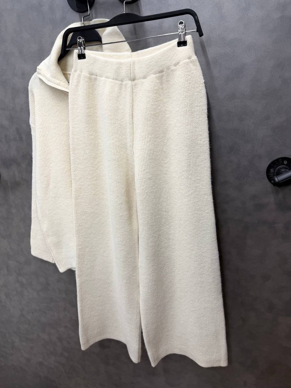 трикотажный костюм,трикотажный костюм женский,вязаные брюки,вязаные кардиганы,вязаные костюмы