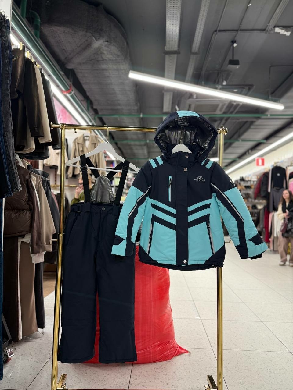 горнолыжные костюмы,зимний костюм для мальчика,демисезонная куртка,куртка горнолыжная,куртка для мальчика