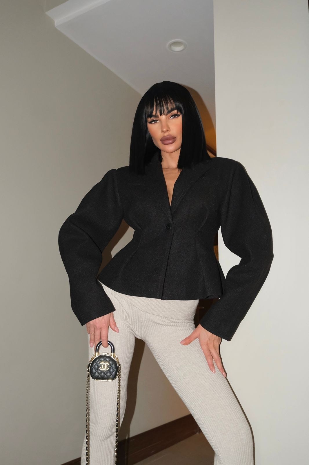 стильные костюмы,жакет,полупальто пиджак,пиджак пальто