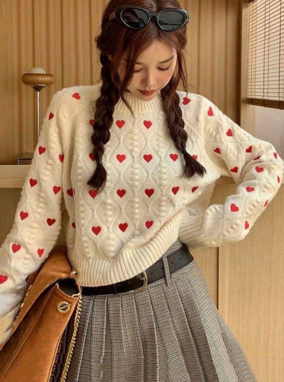 свитер с сердечками,свитер женский с сердечками,свитер,вязаный свитер с сердечками,свитер оверсайз с сердечками