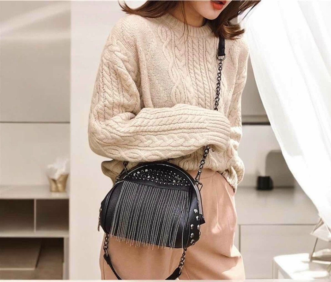 сумка женская с клепками,сумка эко кожа,сумка,сумочка,модная сумка