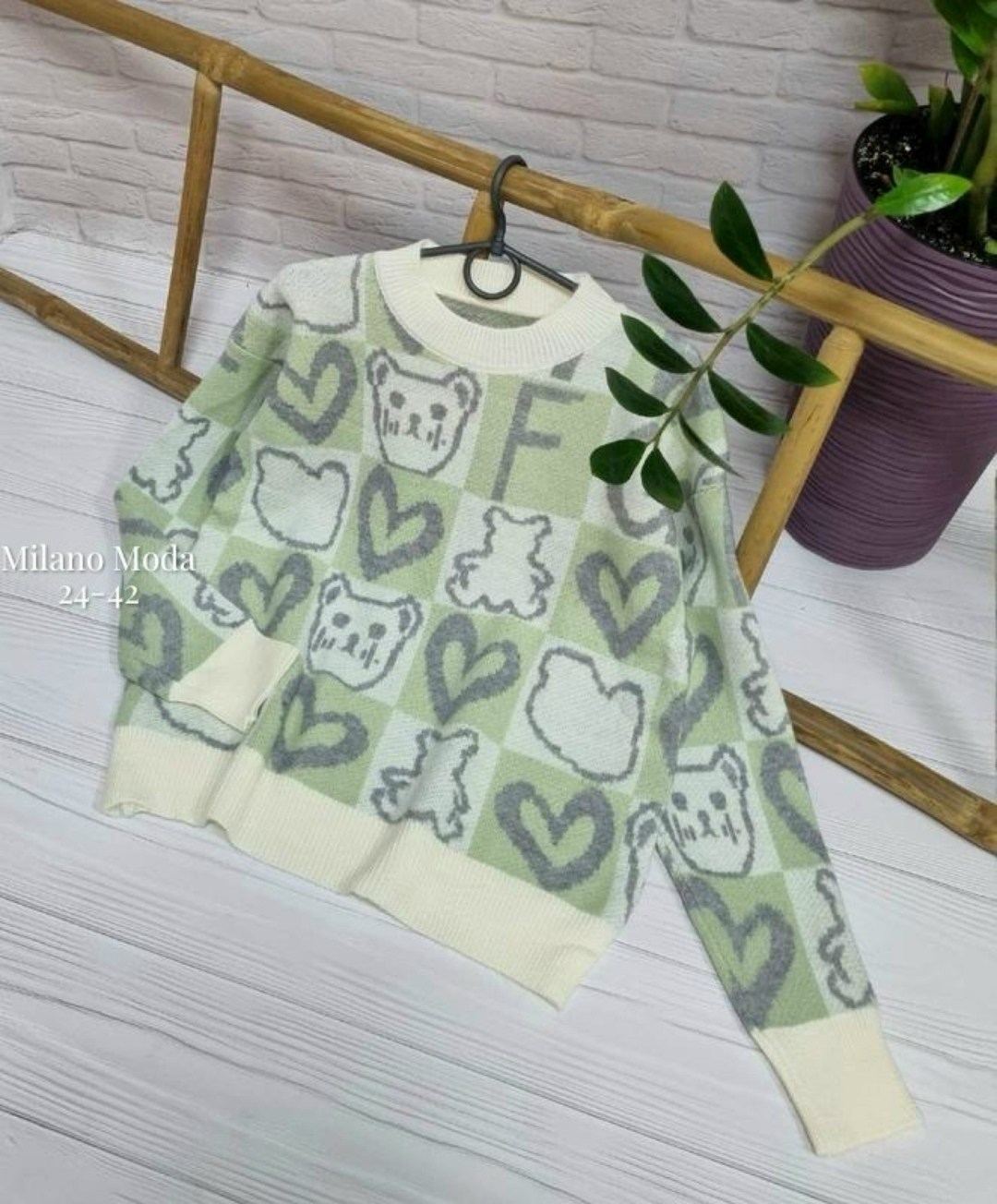 вязаный свитер с сердечками,свитер для девочек,кофта свитер,свитера вязаные,свитер с сердечками женский