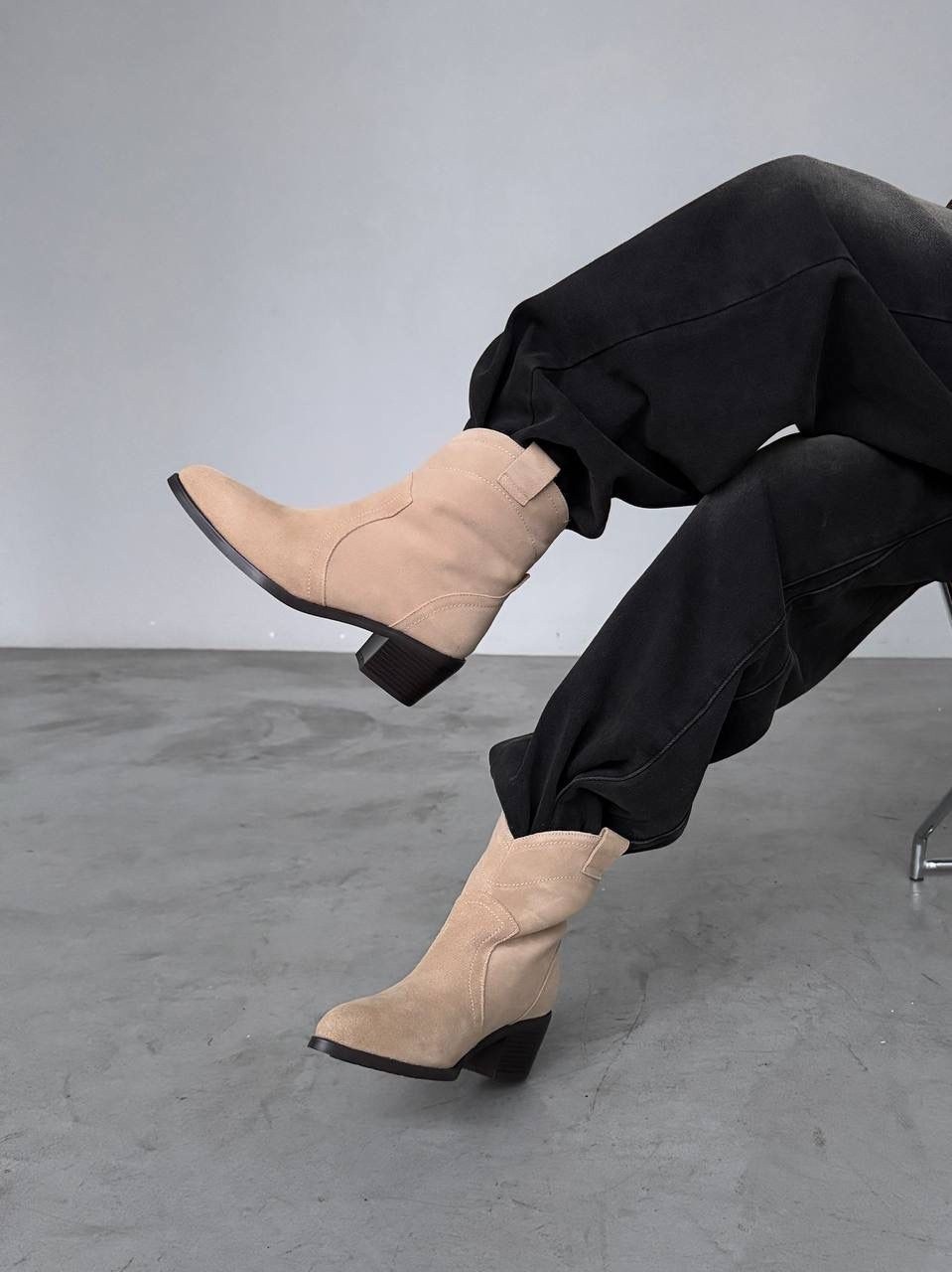 замшевые казаки,,замшевые ботинки,казаки женские,женские ботинки