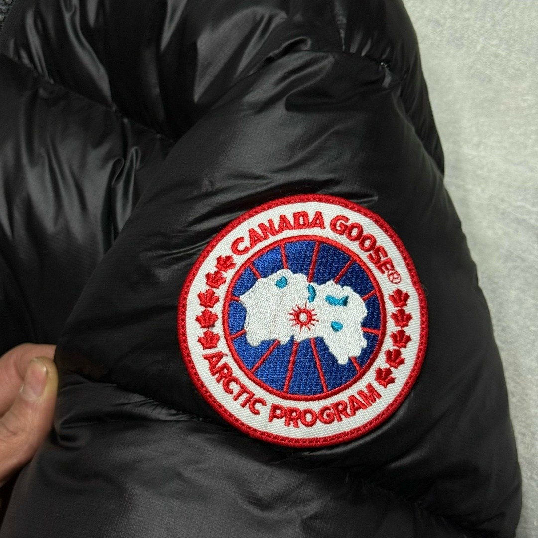 canada goose пуховики мужские,зимние куртки,пуховик crofton canada goose,пуховик canada goose,куртка пуховик