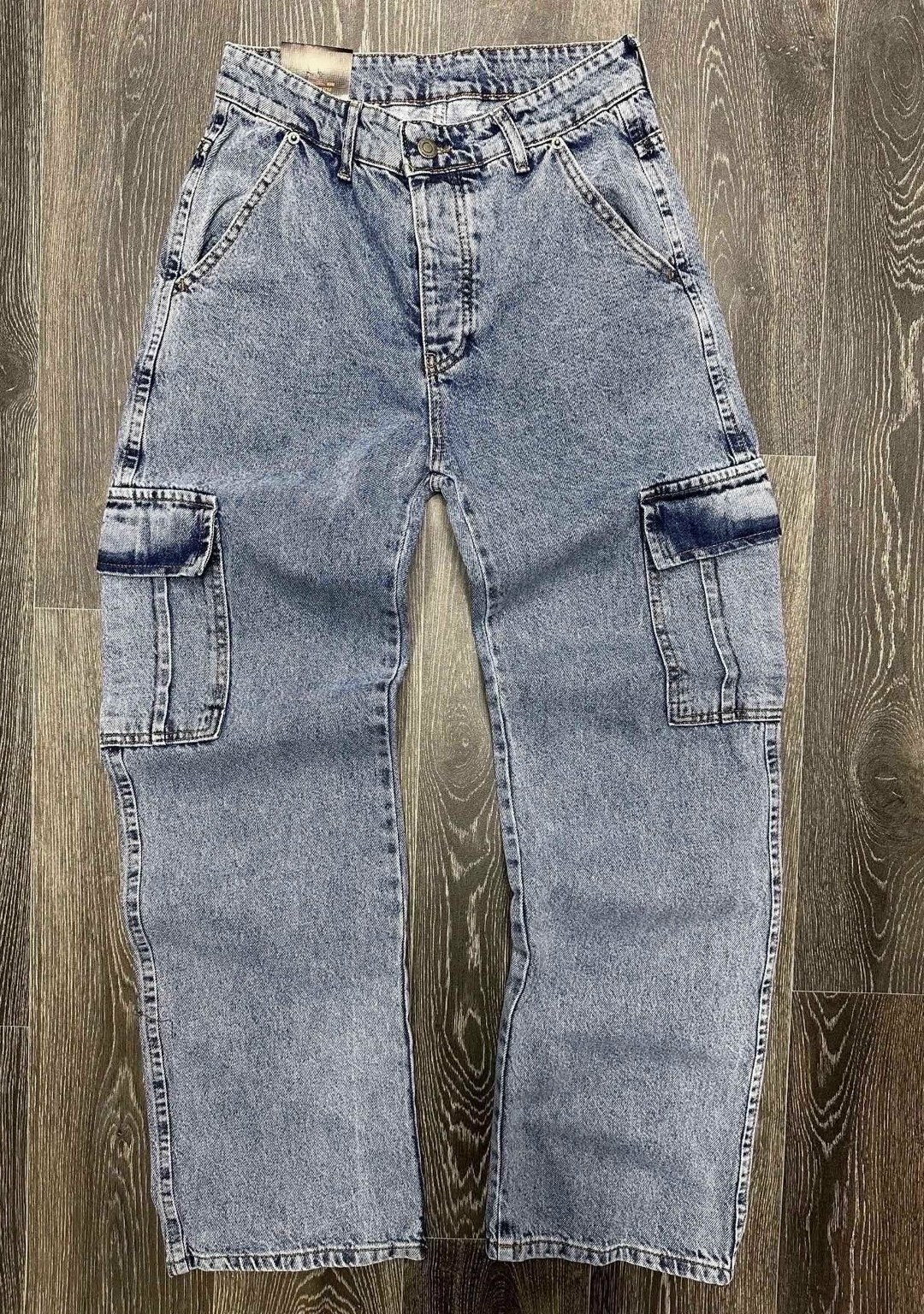 одежда джинсы,джинсы из хлопка,джинсы хлопок,джинсы голубые,джинсы модные